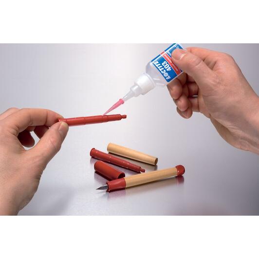 LOCTITE 403 colle cyano polyvalente pour surfaces absorbantes avec faible odeur - Flacon de 20 g